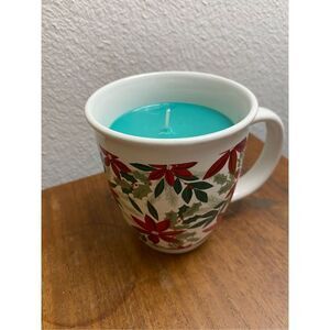 Pointsetta Mug With Christmas Wreath Candle